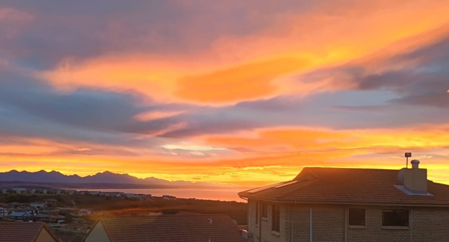 5 Bedroom Property for Sale in Seemeeu Park Western Cape